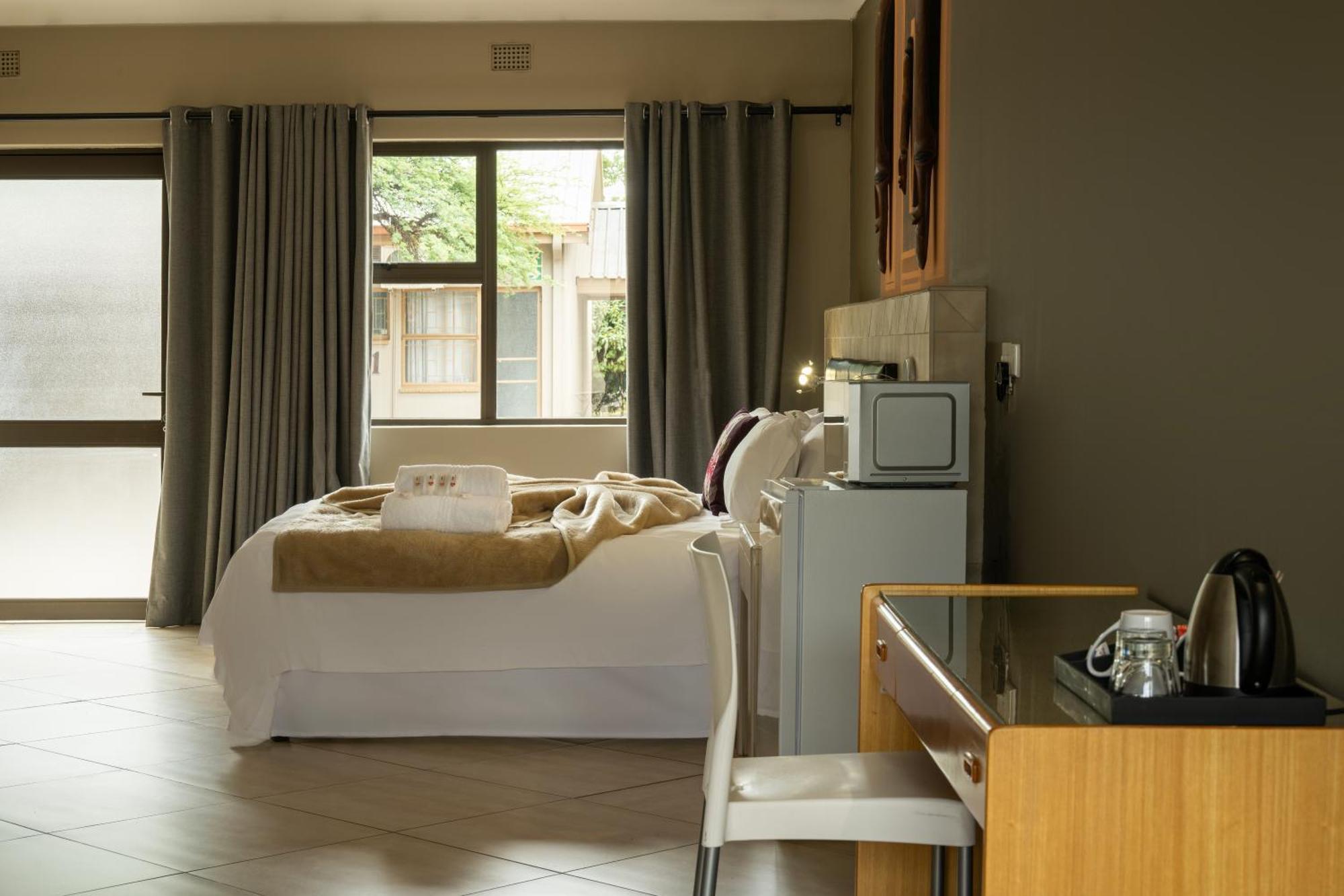 Kuruman Lodge Экстерьер фото