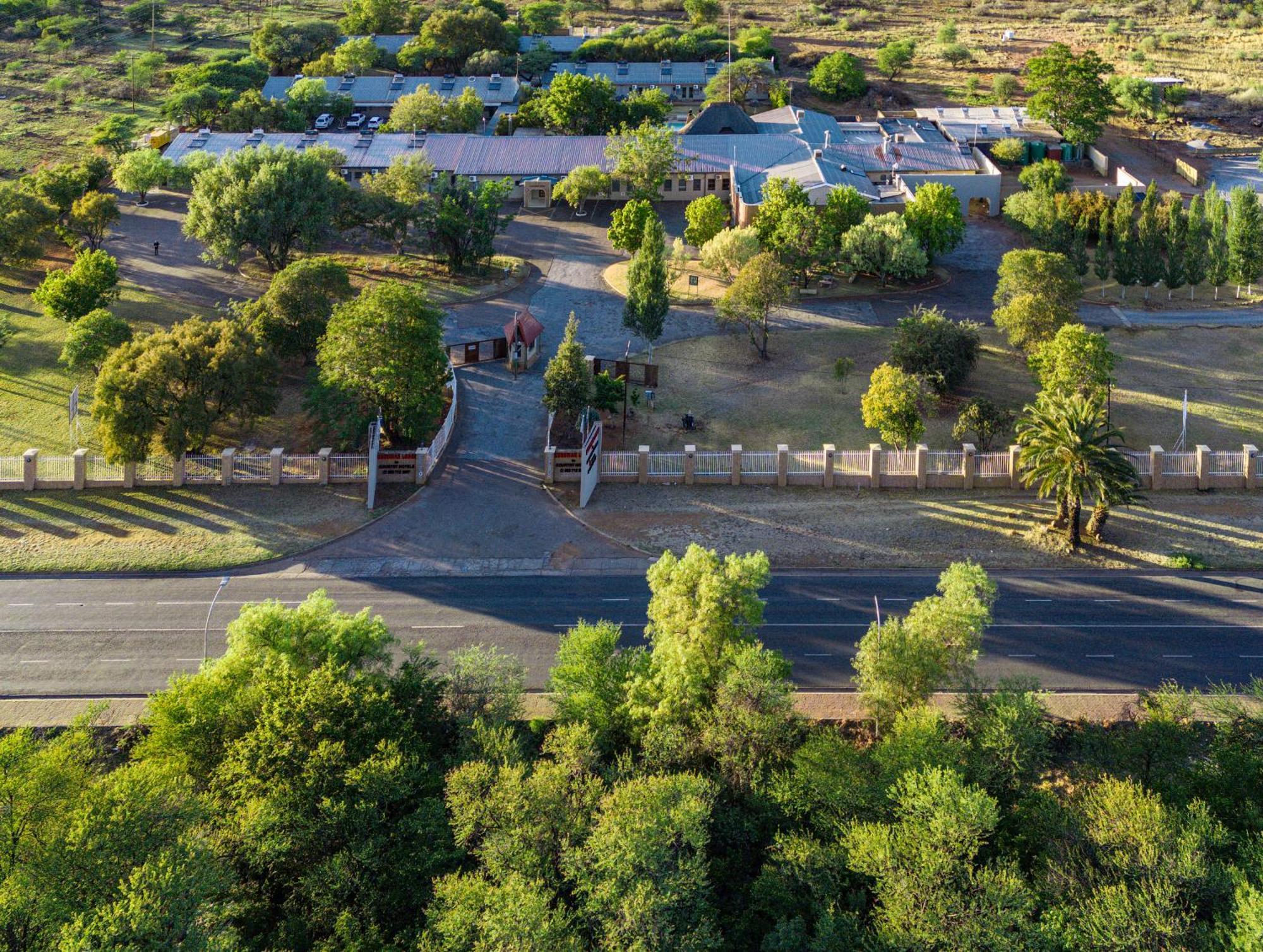 Kuruman Lodge Экстерьер фото